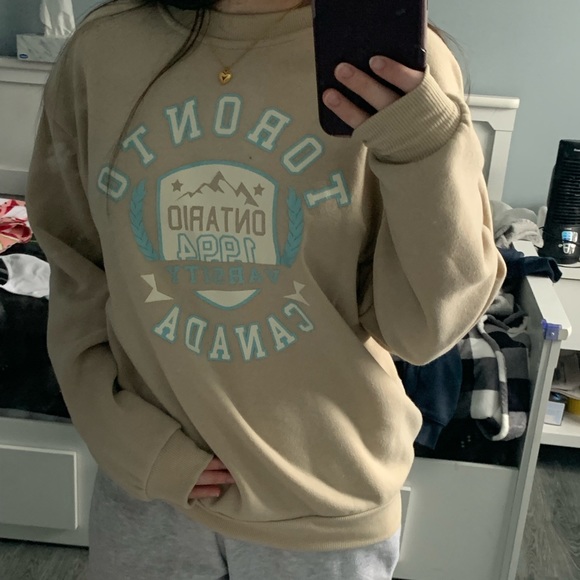 Light brown hoodie - Picture 2 of 6
